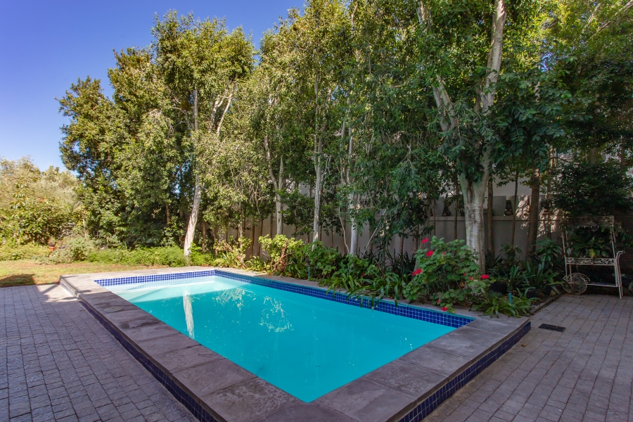 5 Bedroom Property for Sale in Val De Vie Estate Western Cape